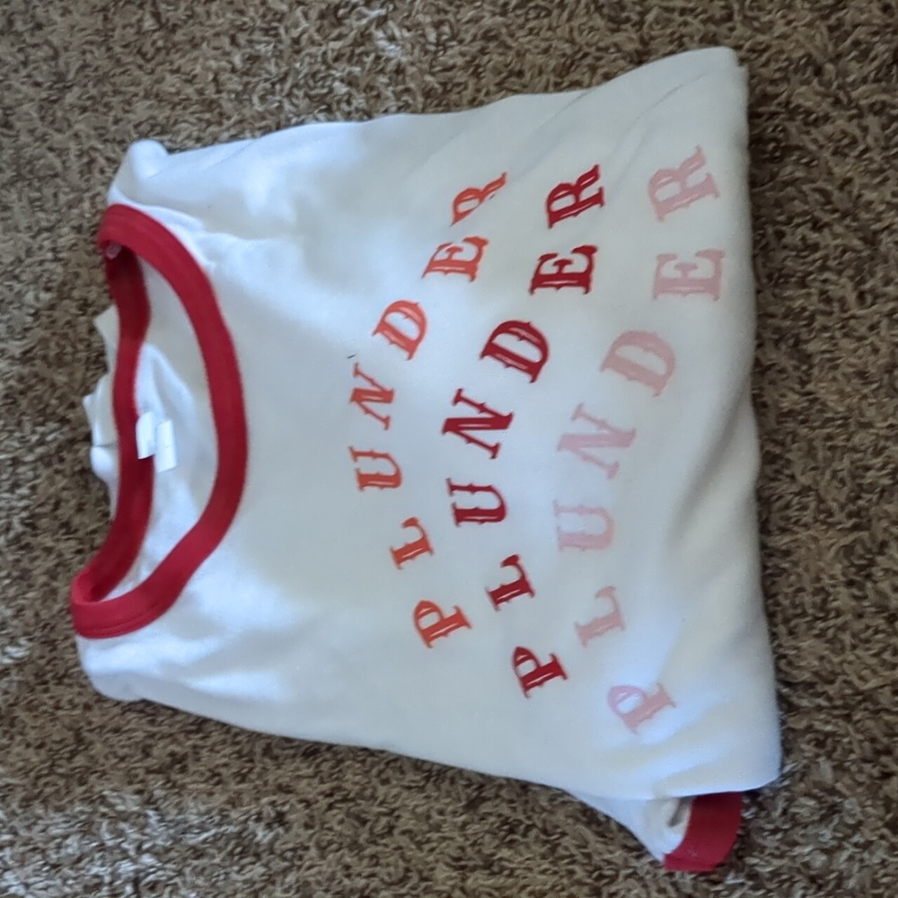 Plunder Tee
